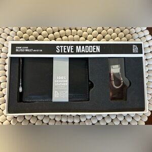 NIB Steve Madden Black 100% Leather Wallet & Key FOB Gift Set•RFID Protection